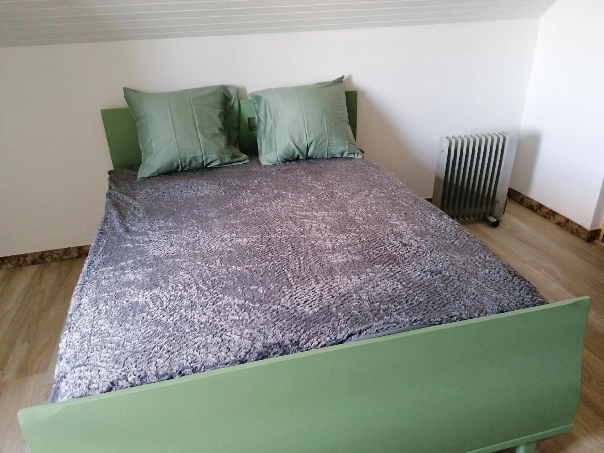 Chambre Parentale Chez L'Habitant Saint-Corneille Buitenkant foto